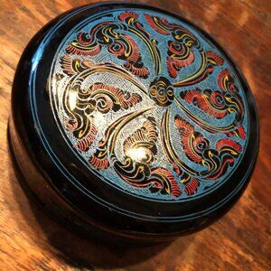 Vintage Lacquer Box Of 6 Coasters